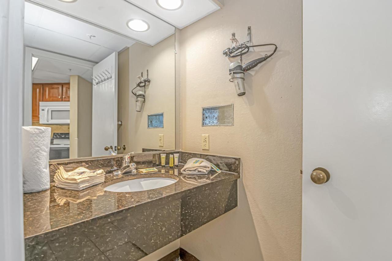 Oceanview 1 Bedroom Suite Landmark Resort 548 Perfect For A Couple Or Party Of 4 Myrtle Beach Extérieur photo